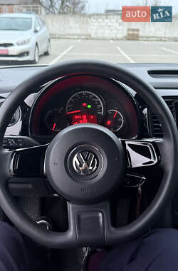 Хэтчбек Volkswagen Beetle 2015 в 