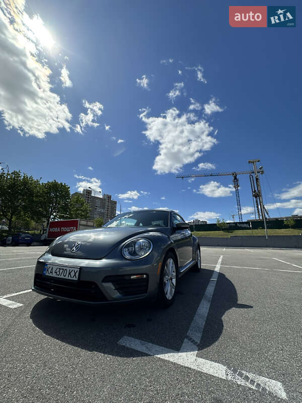 Хетчбек Volkswagen Beetle 2017 в 