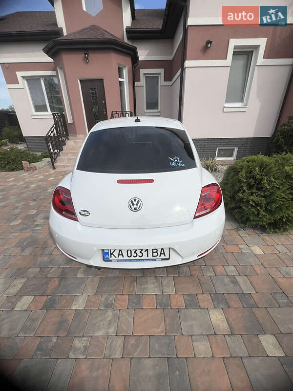 Хетчбек Volkswagen Beetle 2015 в Києві