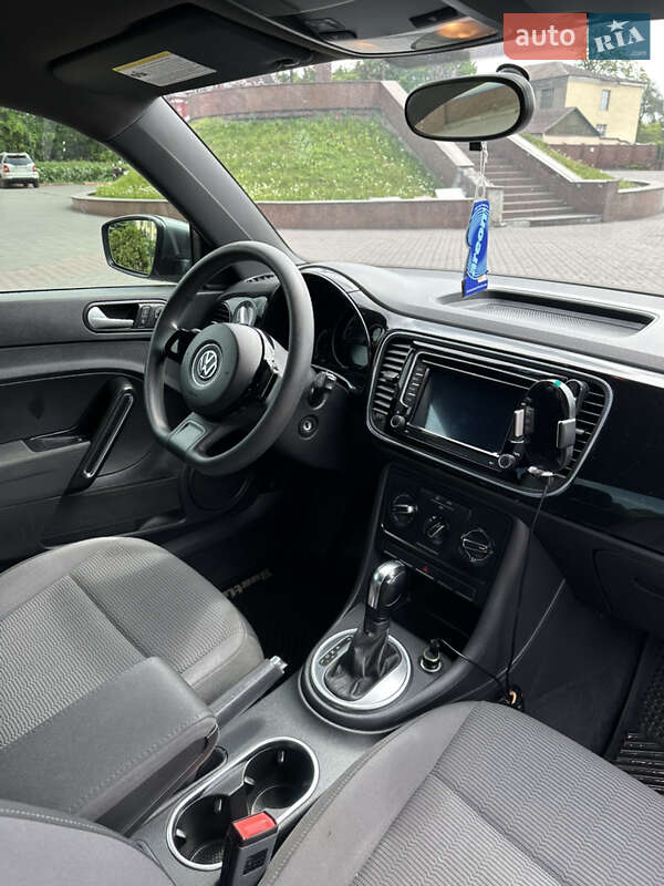 Хэтчбек Volkswagen Beetle 2014 в Днепре