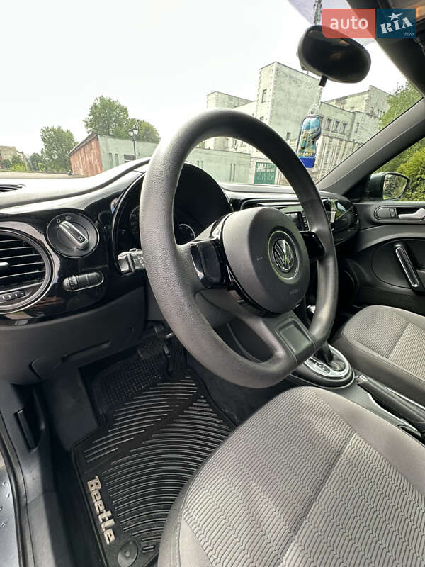 Хэтчбек Volkswagen Beetle 2014 в Днепре