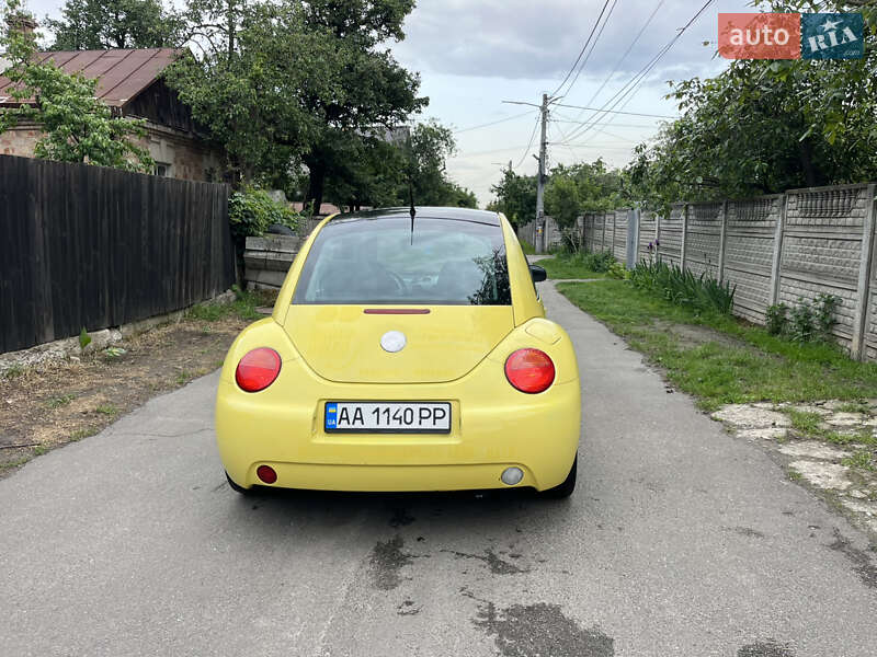 Хэтчбек Volkswagen Beetle 2002 в Киеве