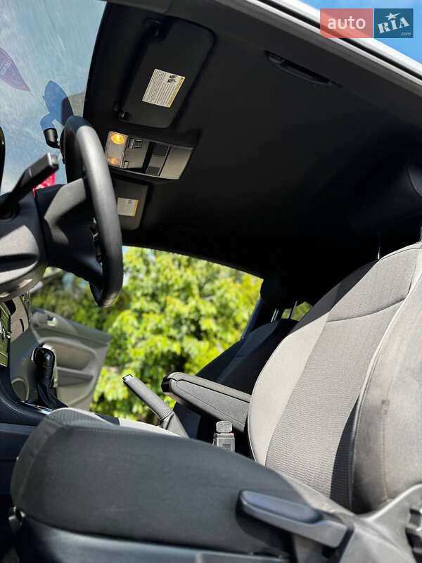 Хэтчбек Volkswagen Beetle 2012 в Киеве