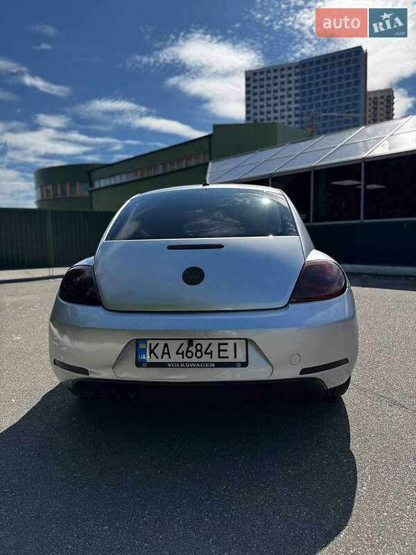 Хэтчбек Volkswagen Beetle 2012 в Киеве