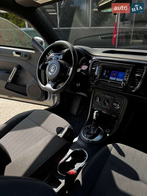 Хэтчбек Volkswagen Beetle 2012 в Киеве
