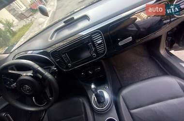 Хэтчбек Volkswagen Beetle 2012 в 