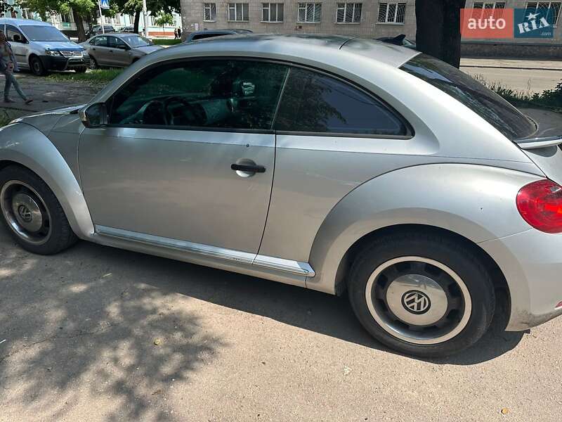 Хетчбек Volkswagen Beetle 2015 в Житомирі