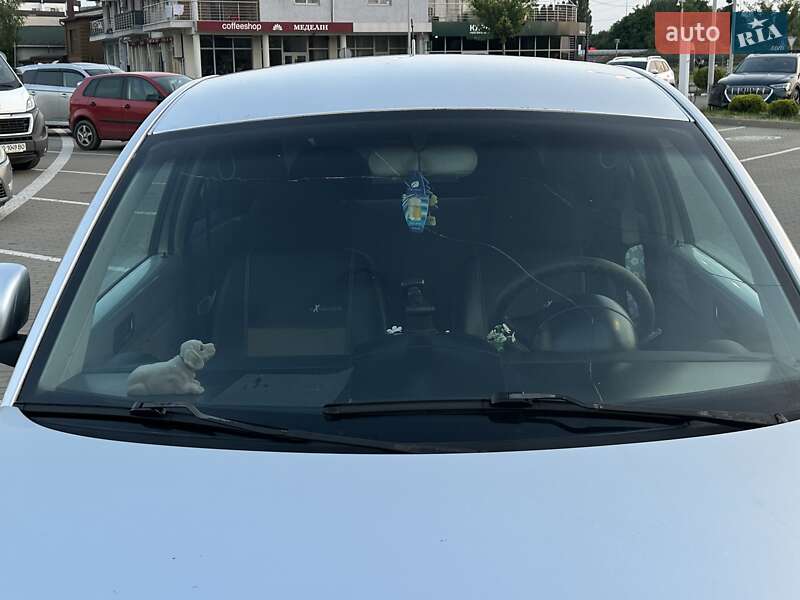 Хетчбек Volkswagen Beetle 1999 в Ужгороді