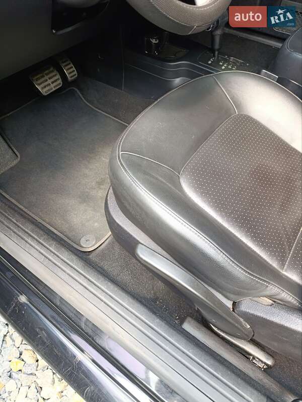 Хэтчбек Volkswagen Beetle 2010 в Киеве