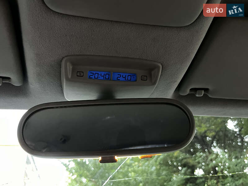 Хетчбек Volkswagen Beetle 1999 в Ужгороді