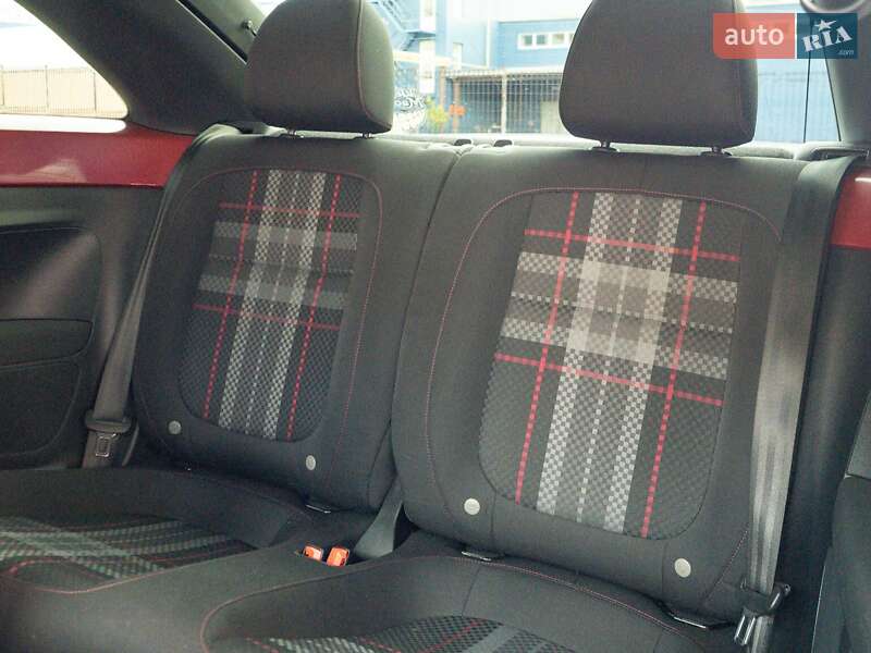 Хетчбек Volkswagen Beetle 2016 в Києві