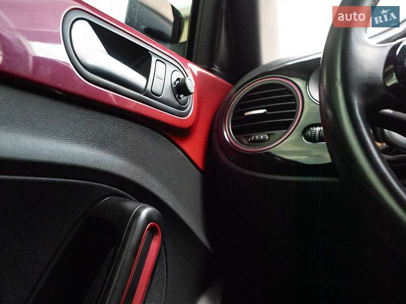 Хетчбек Volkswagen Beetle 2016 в Києві