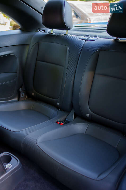 Хетчбек Volkswagen Beetle 2015 в Києві фото 30 Хетчбек Volkswagen Beetle 2015 в Києві
