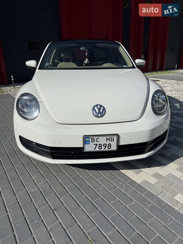 Хэтчбек Volkswagen Beetle 2013 в Львове