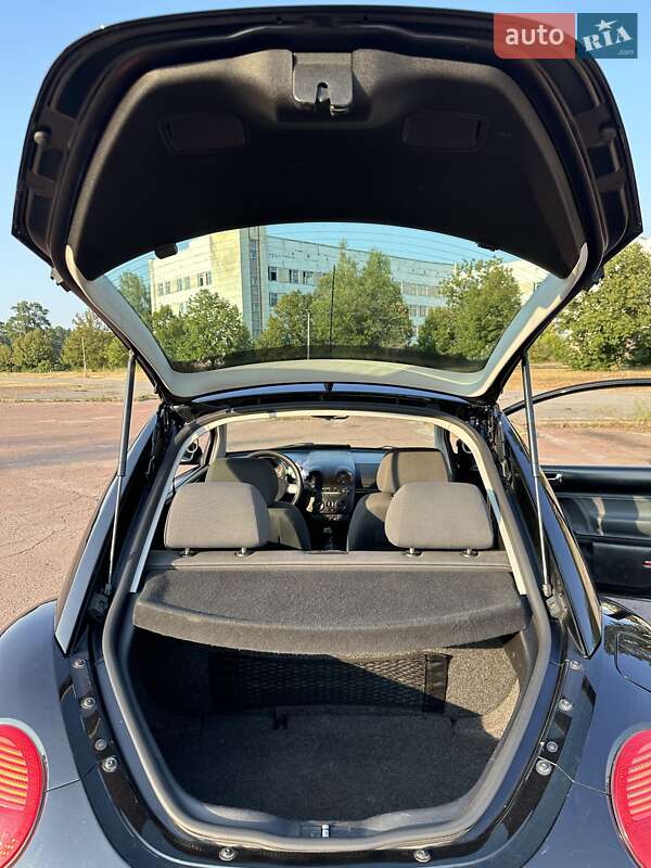 Хэтчбек Volkswagen Beetle 2003 в Славутиче