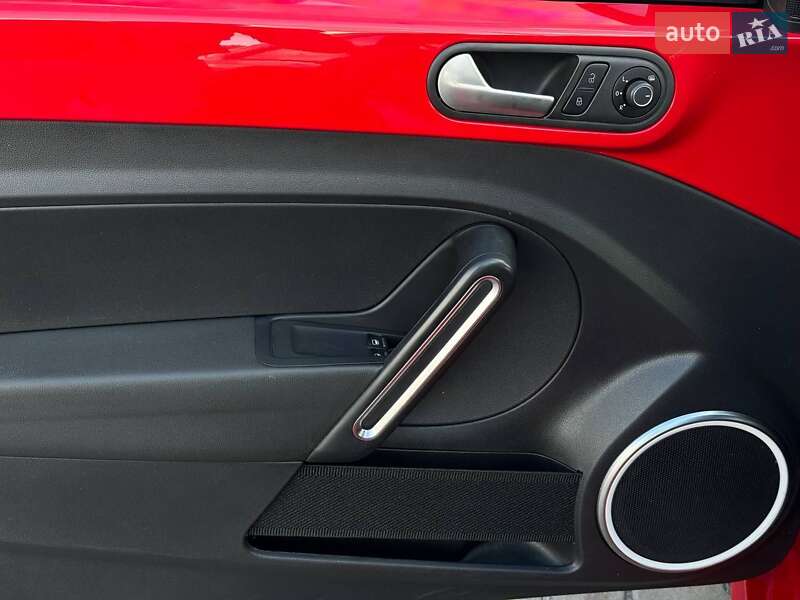 Хетчбек Volkswagen Beetle 2016 в Києві фото 28 Хетчбек Volkswagen Beetle 2016 в Києві