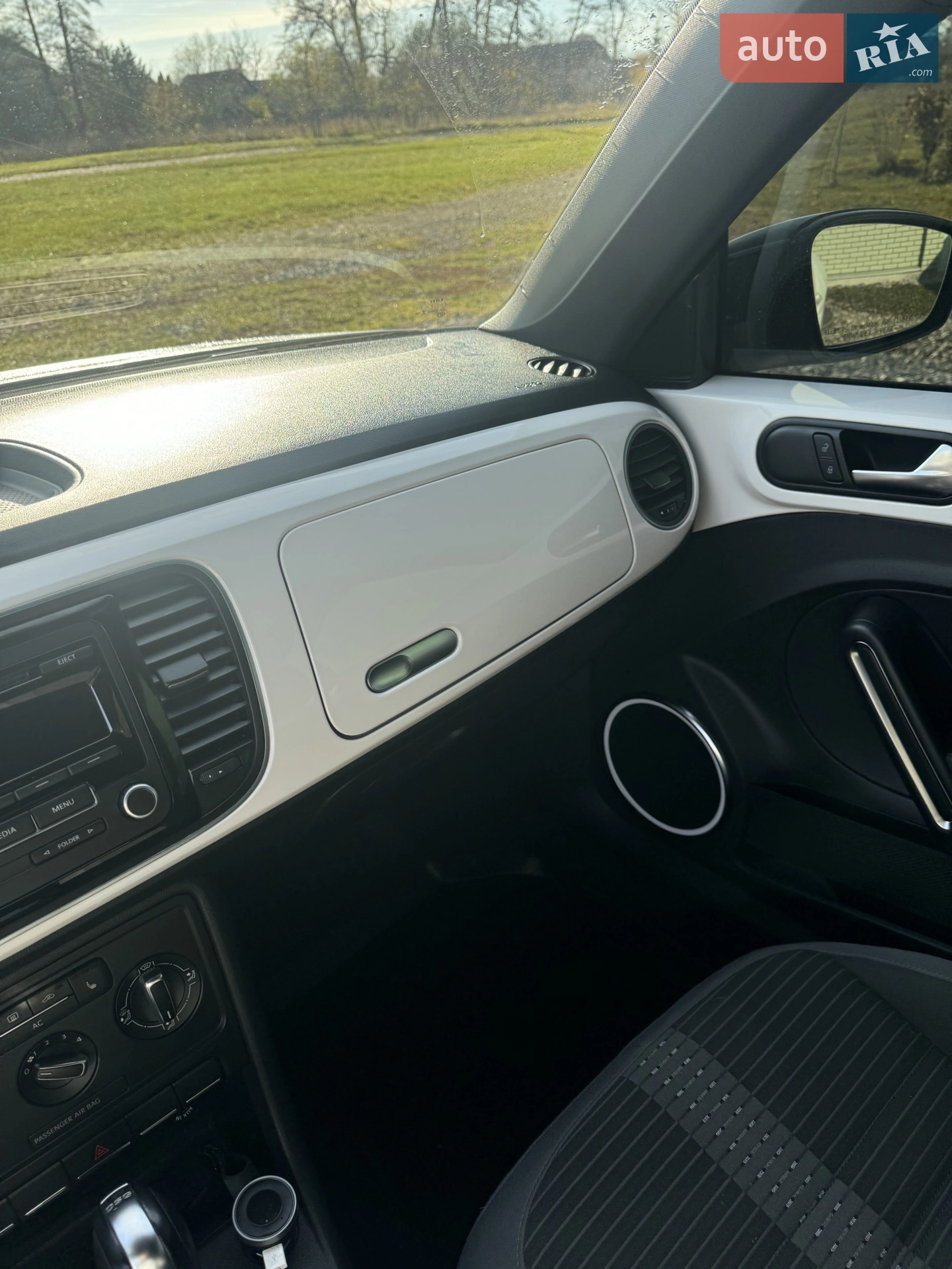 2011 Volkswagen Beetle - мініатюра 16