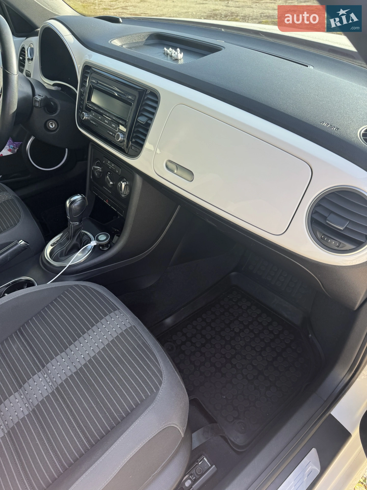 2011 Volkswagen Beetle - мініатюра 20