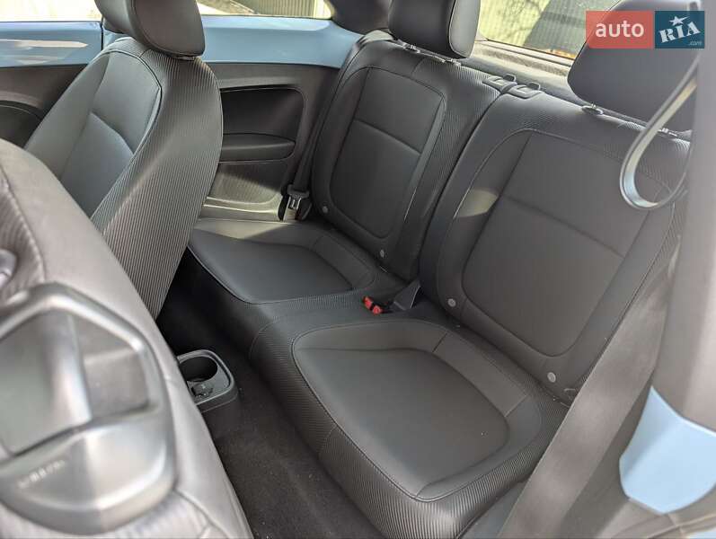 Хэтчбек Volkswagen Beetle 2015 в Львове