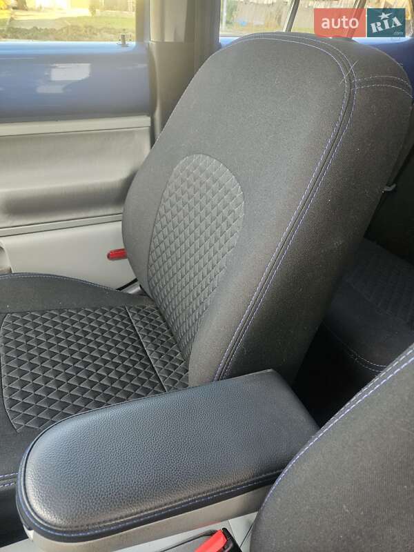 Хэтчбек Volkswagen Beetle 2001 в Броварах фото 22 Хэтчбек Volkswagen Beetle 2001 в Броварах