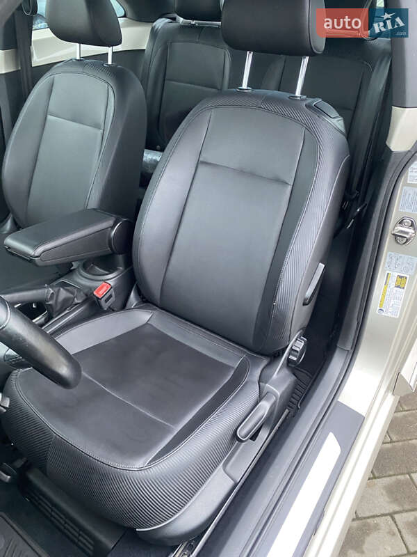 Хэтчбек Volkswagen Beetle 2012 в Киеве