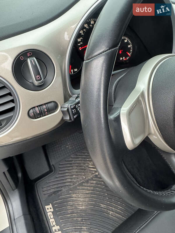 Хэтчбек Volkswagen Beetle 2012 в Харькове фото 11 Хэтчбек Volkswagen Beetle 2012 в Харькове