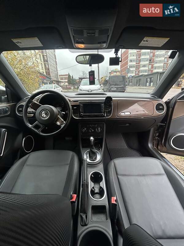 Хэтчбек Volkswagen Beetle 2012 в Львове