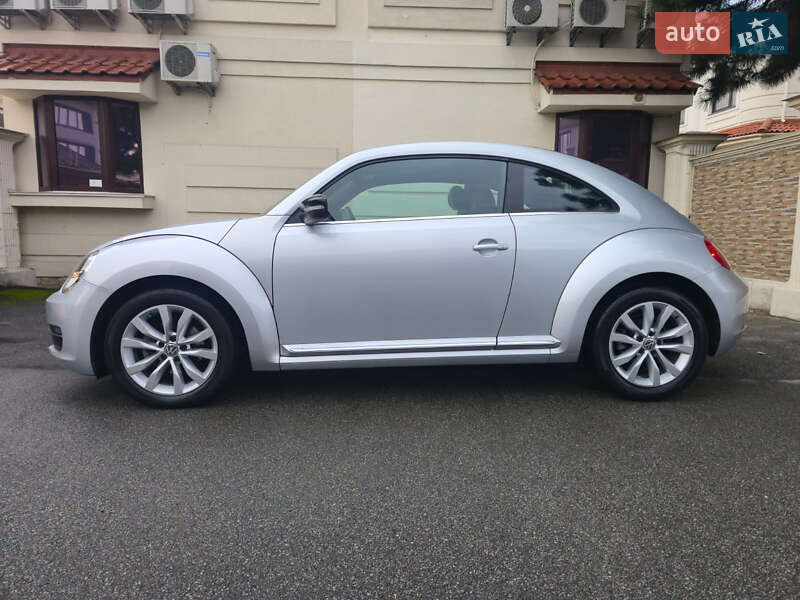 Хэтчбек Volkswagen Beetle 2014 в Киеве фото 23 Хэтчбек Volkswagen Beetle 2014 в Киеве