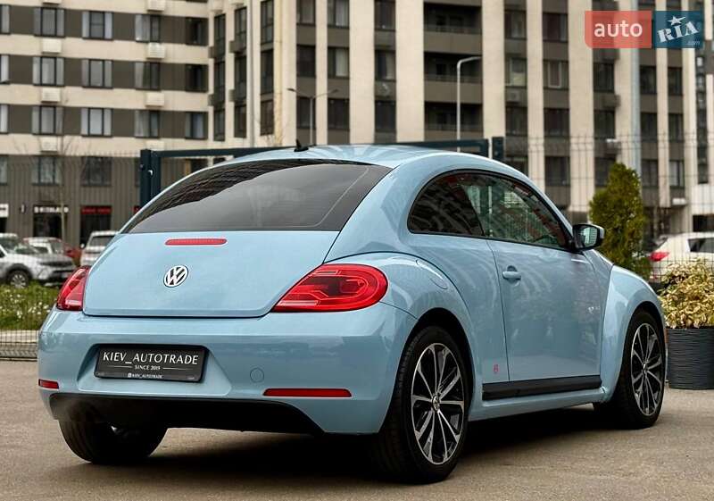 Хэтчбек Volkswagen Beetle 2015 в Киеве