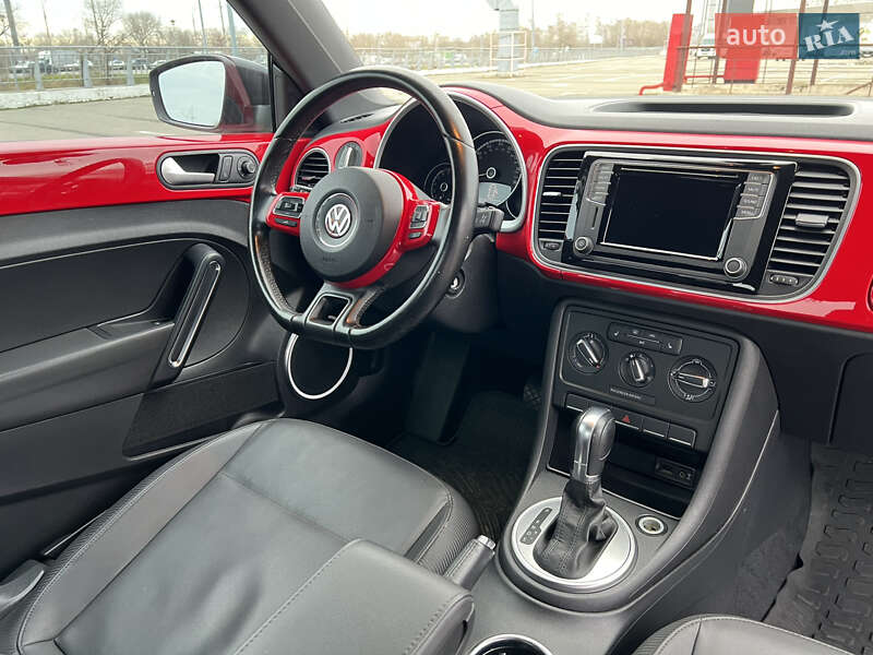 Хэтчбек Volkswagen Beetle 2016 в Киеве