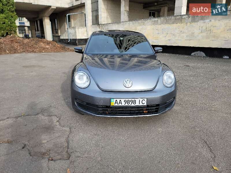 Volkswagen Beetle 2012