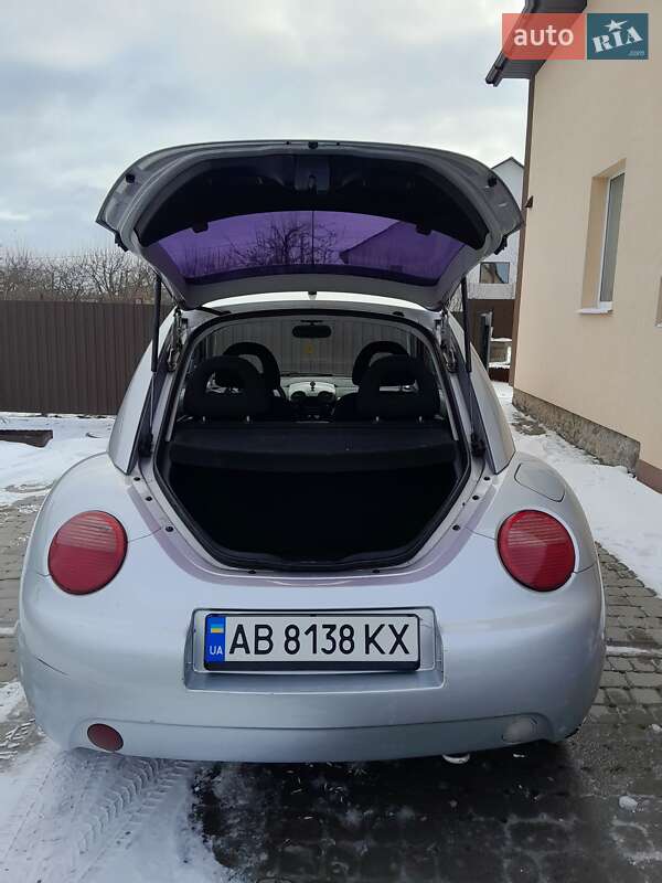 Хэтчбек Volkswagen Beetle 2000 в Виннице