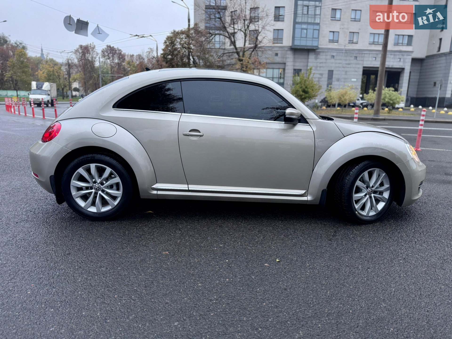 2012 Volkswagen Beetle - мініатюра 13