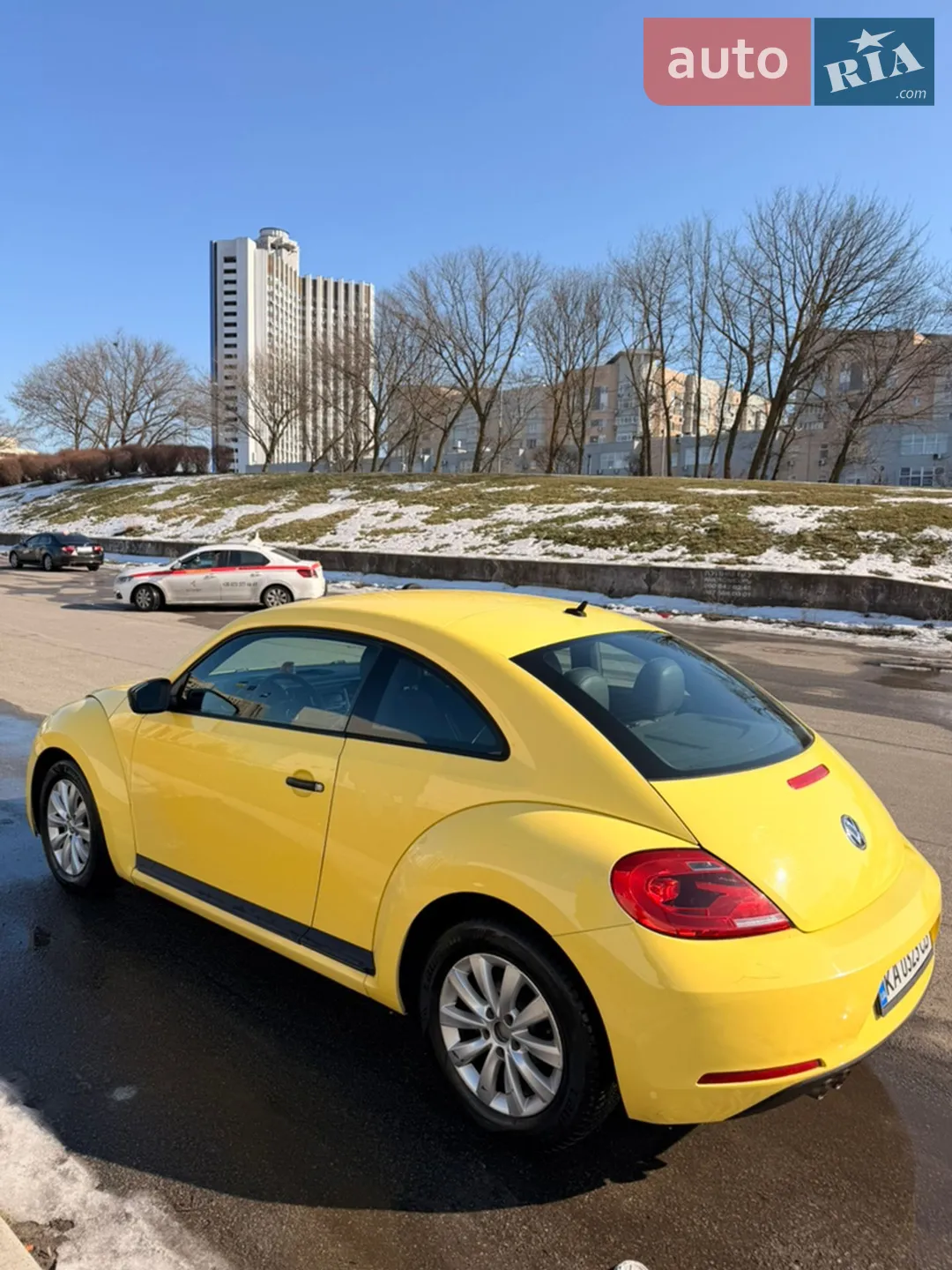 2015 Volkswagen Beetle - мініатюра 3