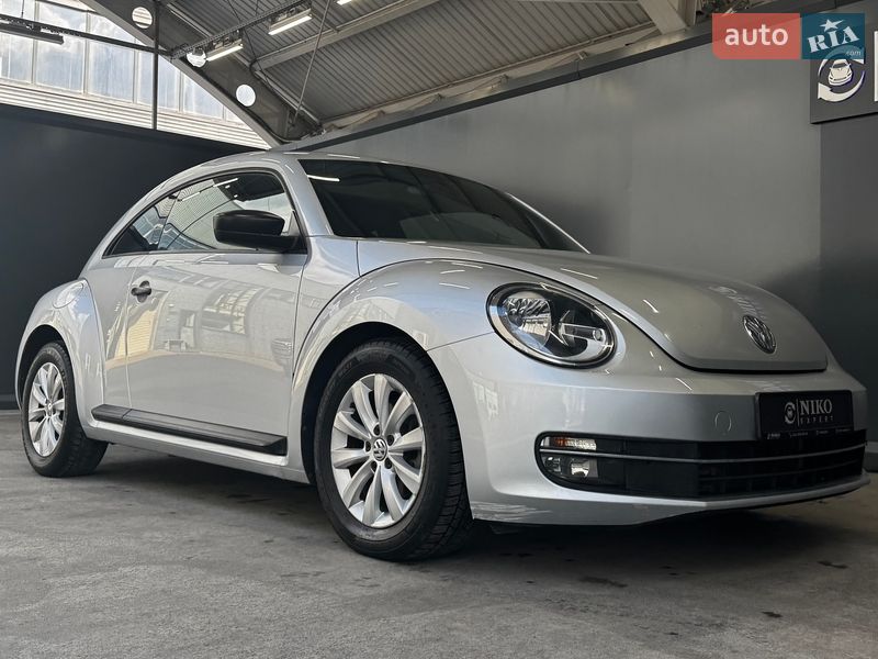 Хэтчбек Volkswagen Beetle 2015 в Киеве