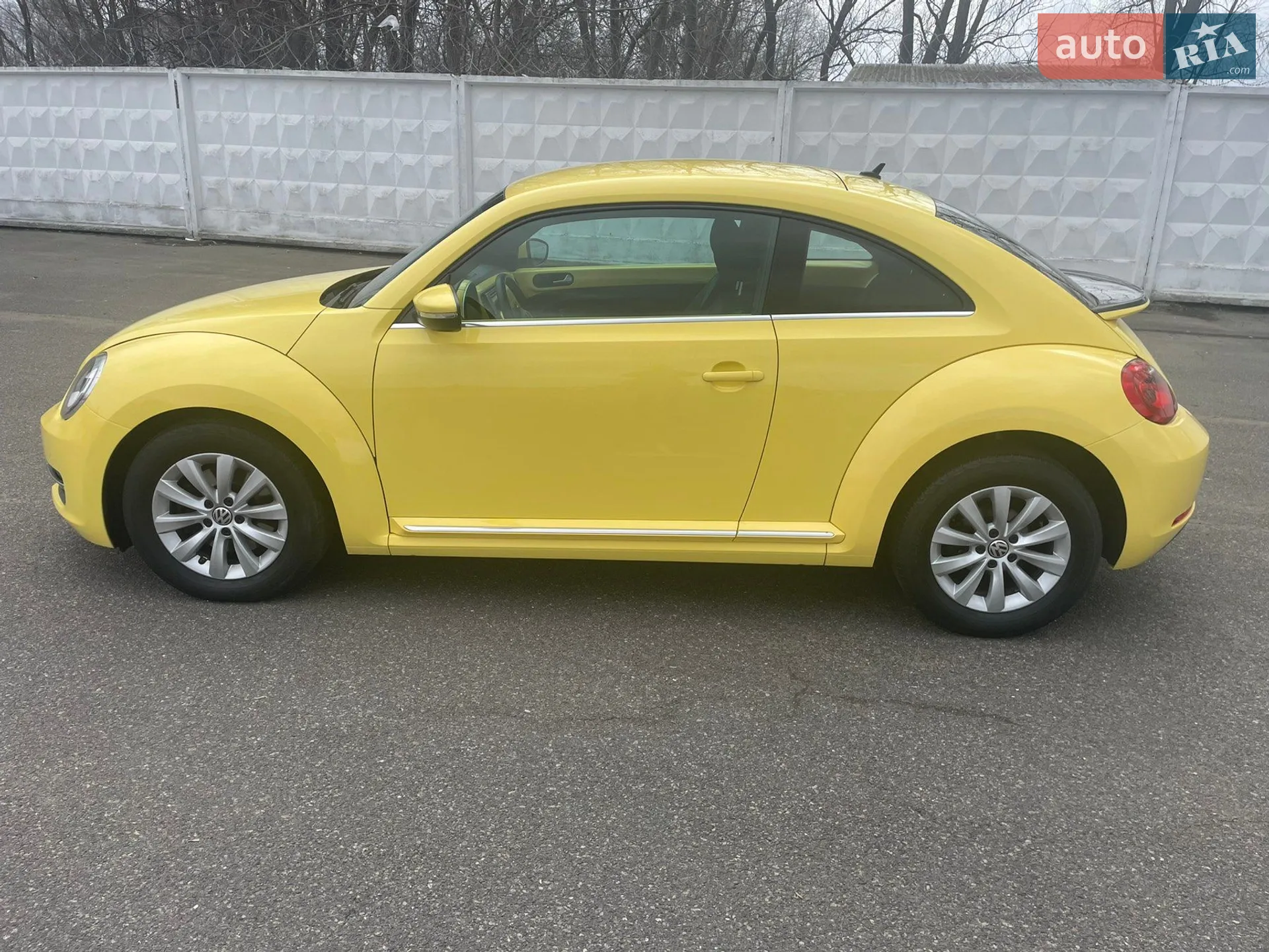 2015 Volkswagen Beetle - мініатюра 4