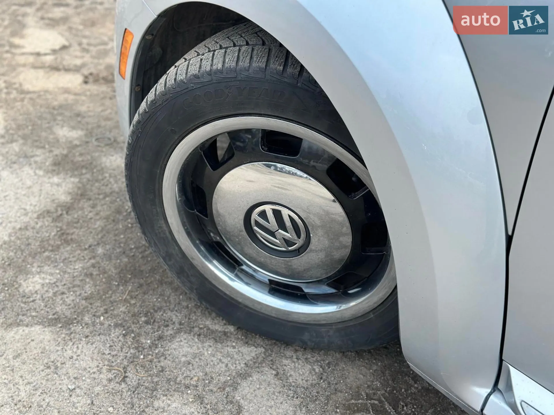 2014 Volkswagen Beetle - мініатюра 4