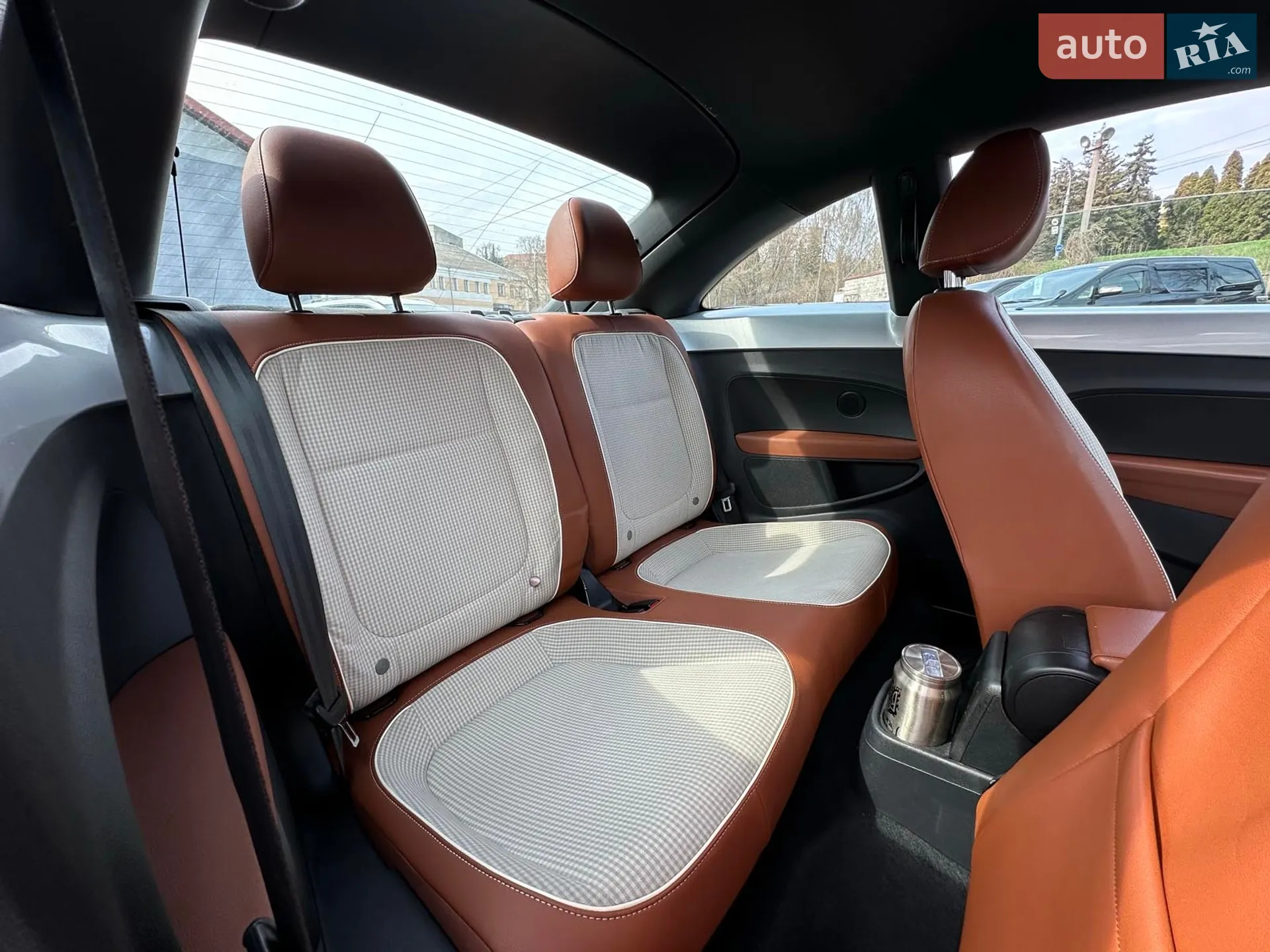 2014 Volkswagen Beetle - мініатюра 12