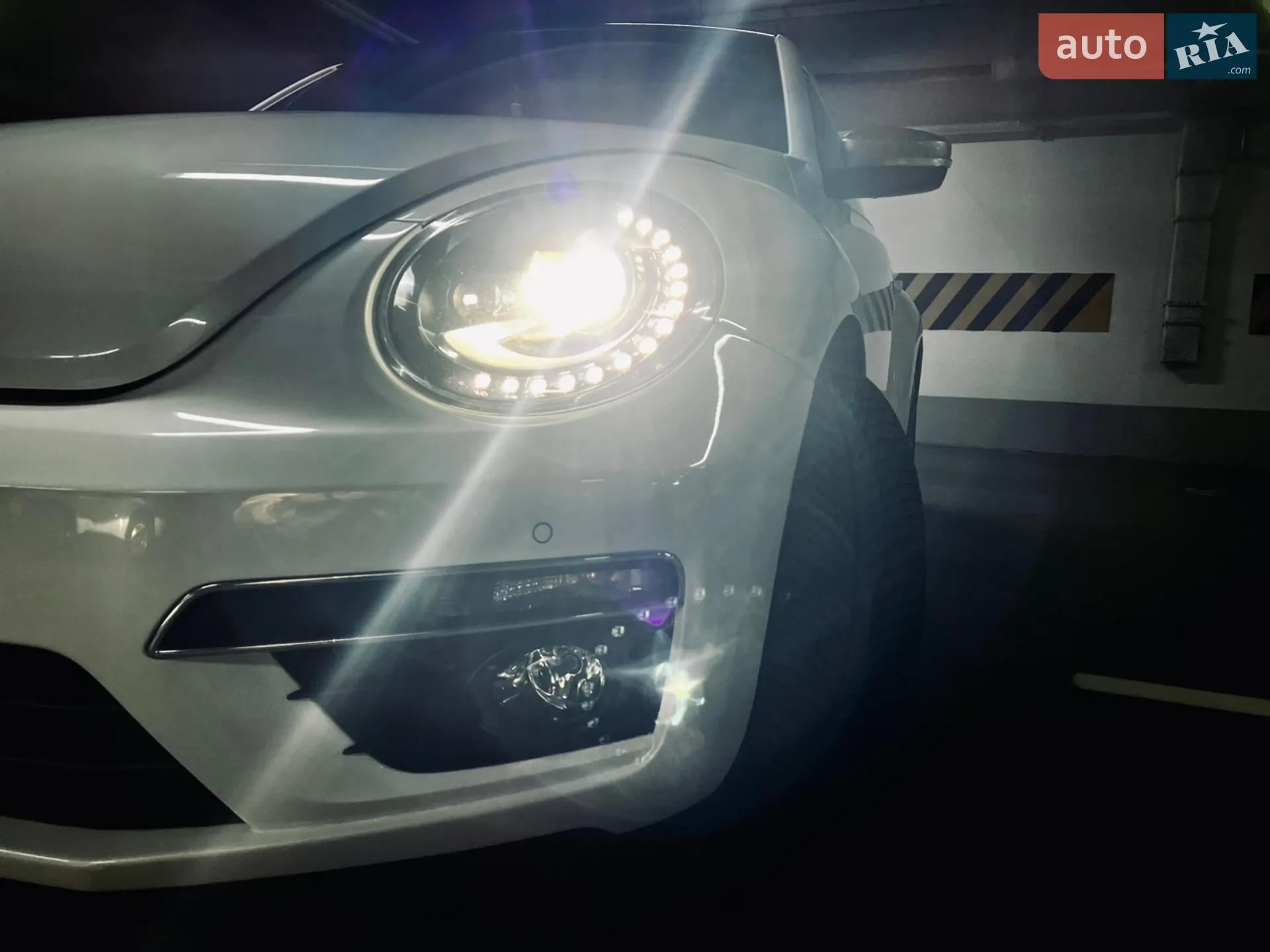 2014 Volkswagen Beetle - мініатюра 9