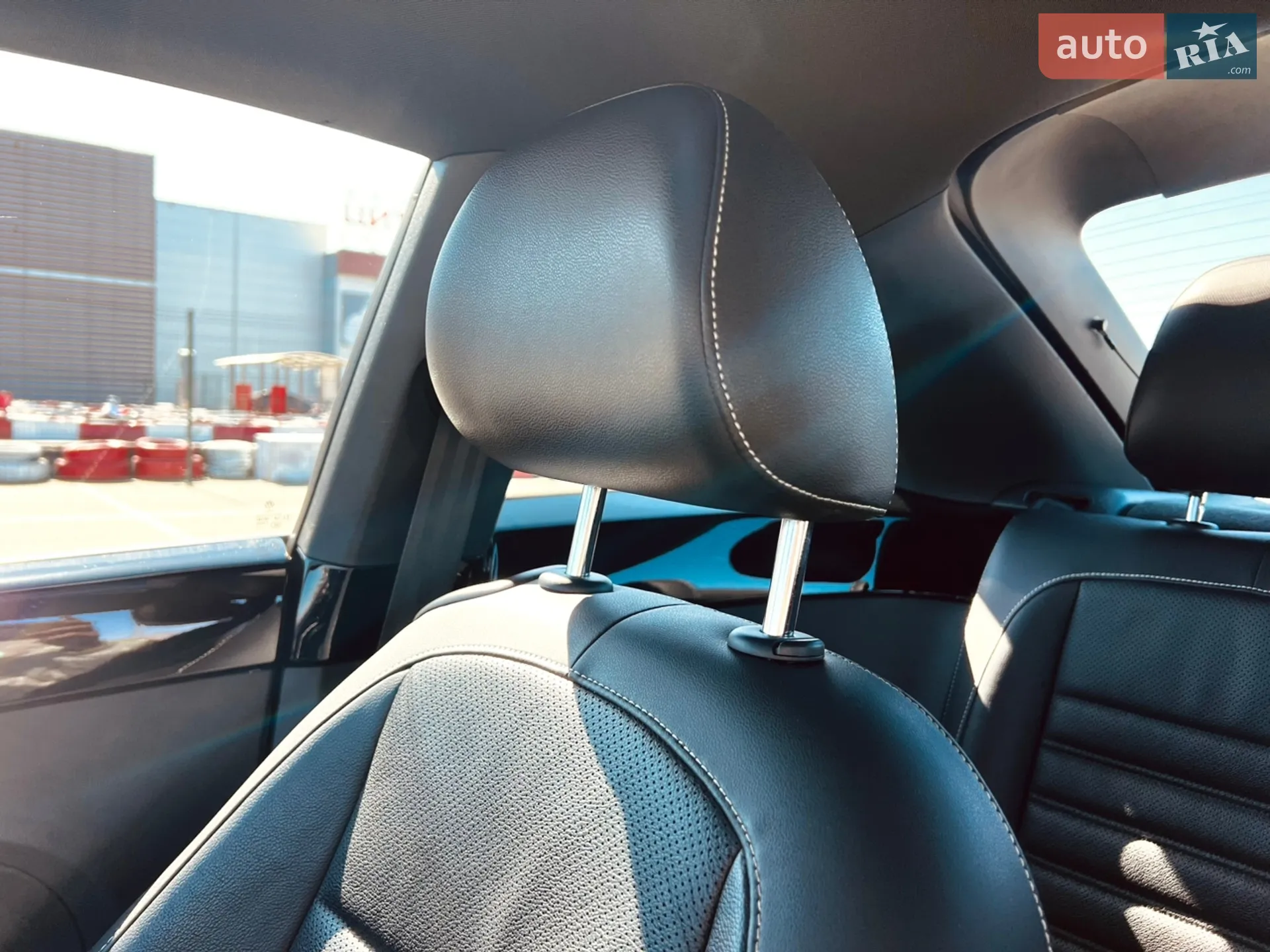 2014 Volkswagen Beetle - мініатюра 27
