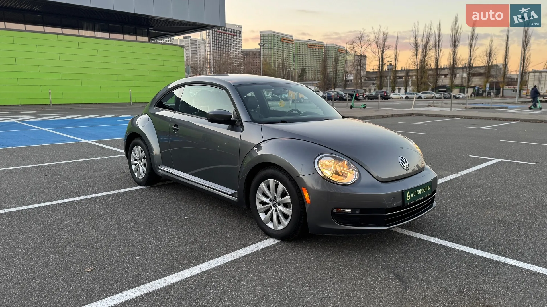 2016 Volkswagen Beetle - мініатюра 2