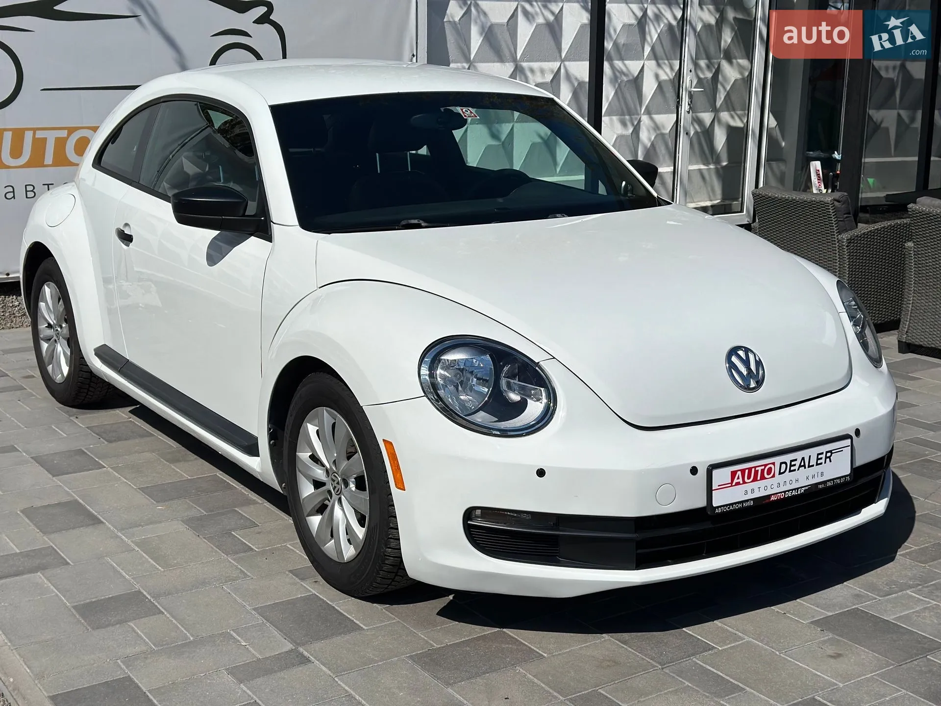 2015 Volkswagen Beetle - мініатюра 11