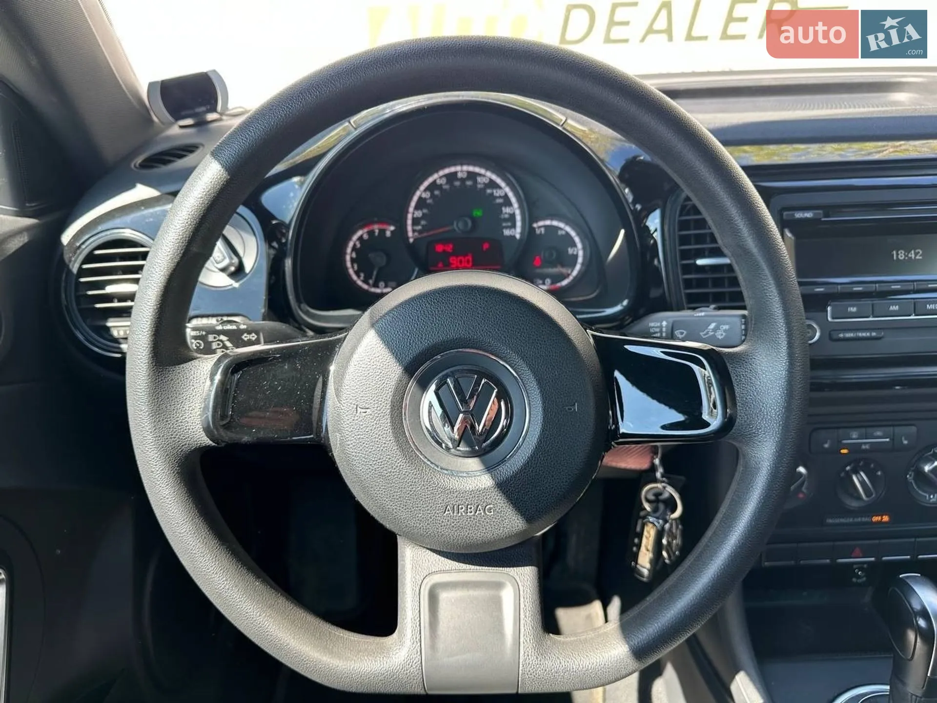 2015 Volkswagen Beetle - мініатюра 20