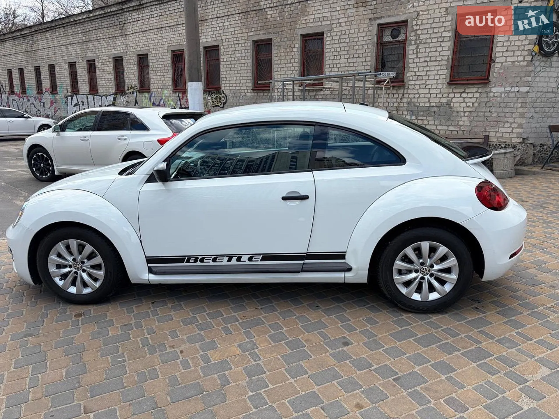 2016 Volkswagen Beetle - мініатюра 3