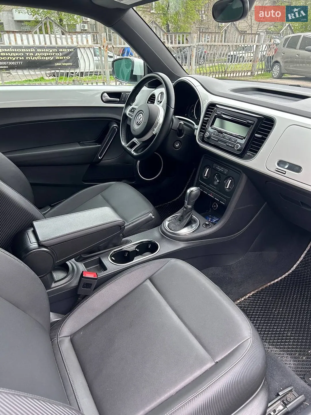2013 Volkswagen Beetle - мініатюра 12