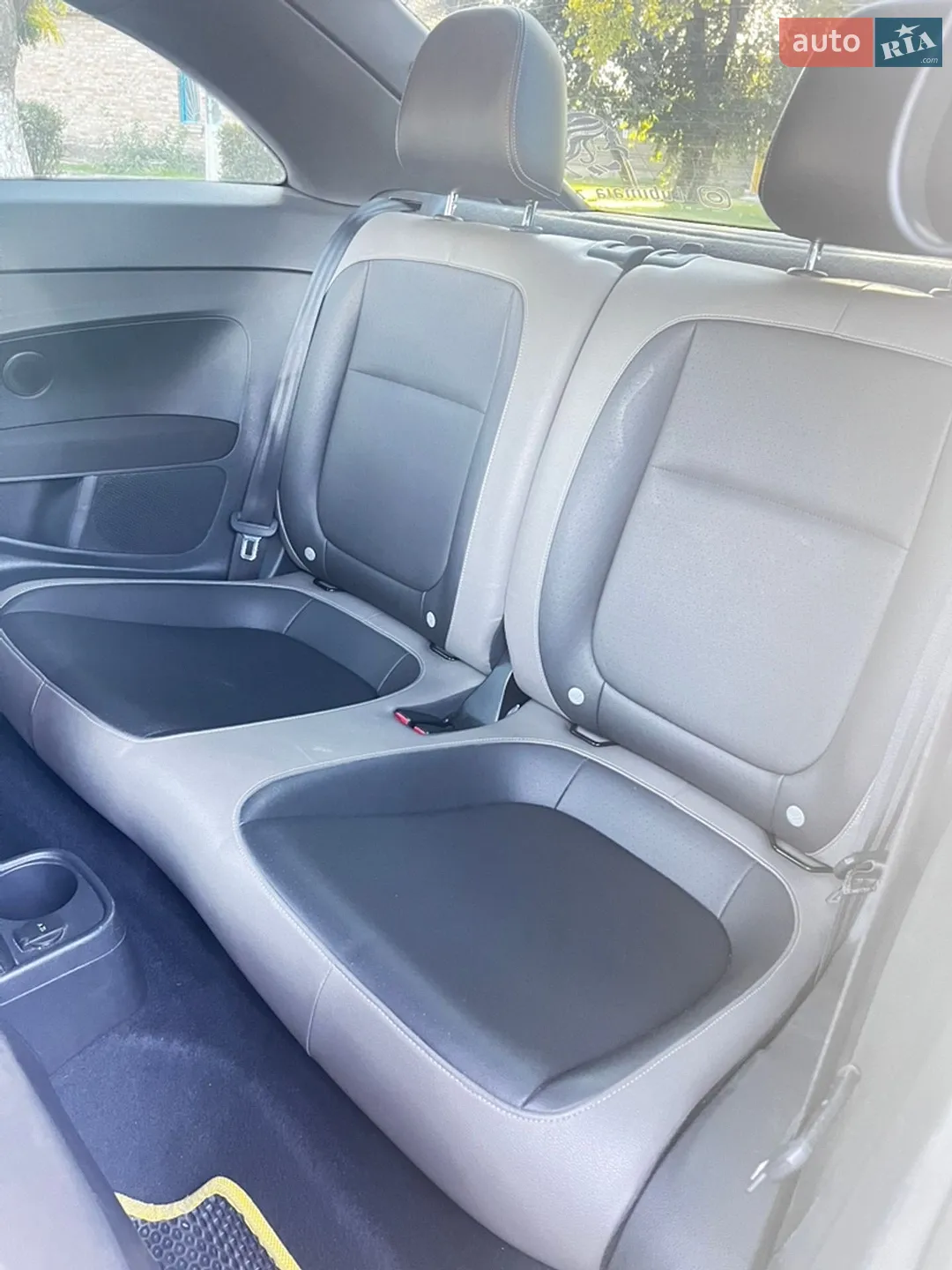 2014 Volkswagen Beetle - мініатюра 6