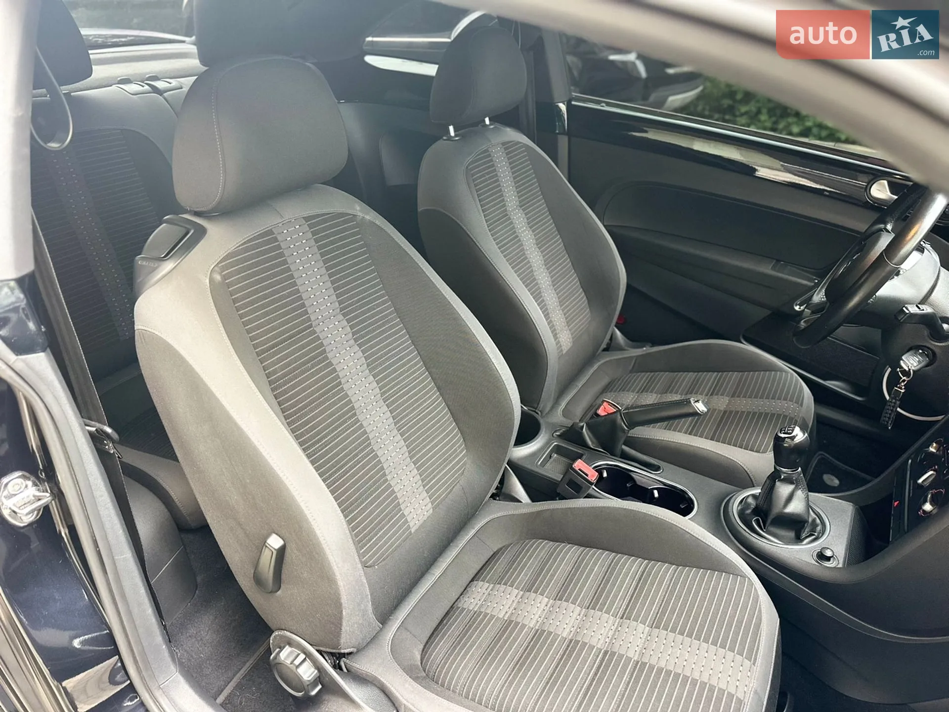 2012 Volkswagen Beetle - мініатюра 18