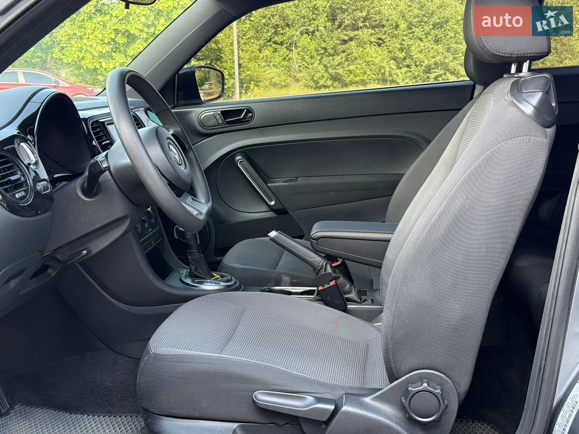 2011 Volkswagen Beetle - мініатюра 11