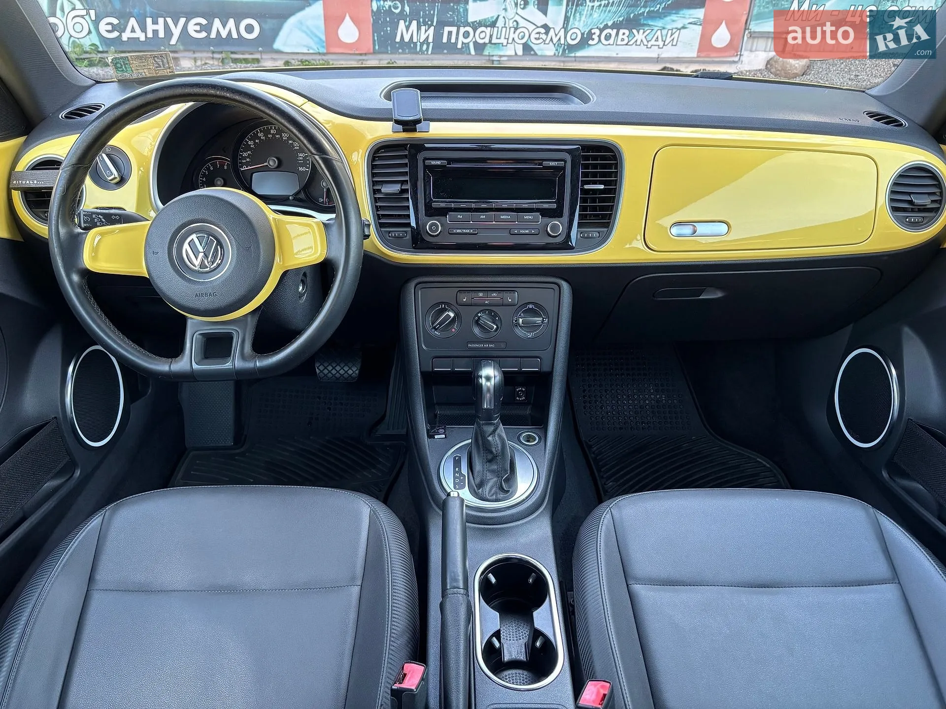 2011 Volkswagen Beetle - мініатюра 9