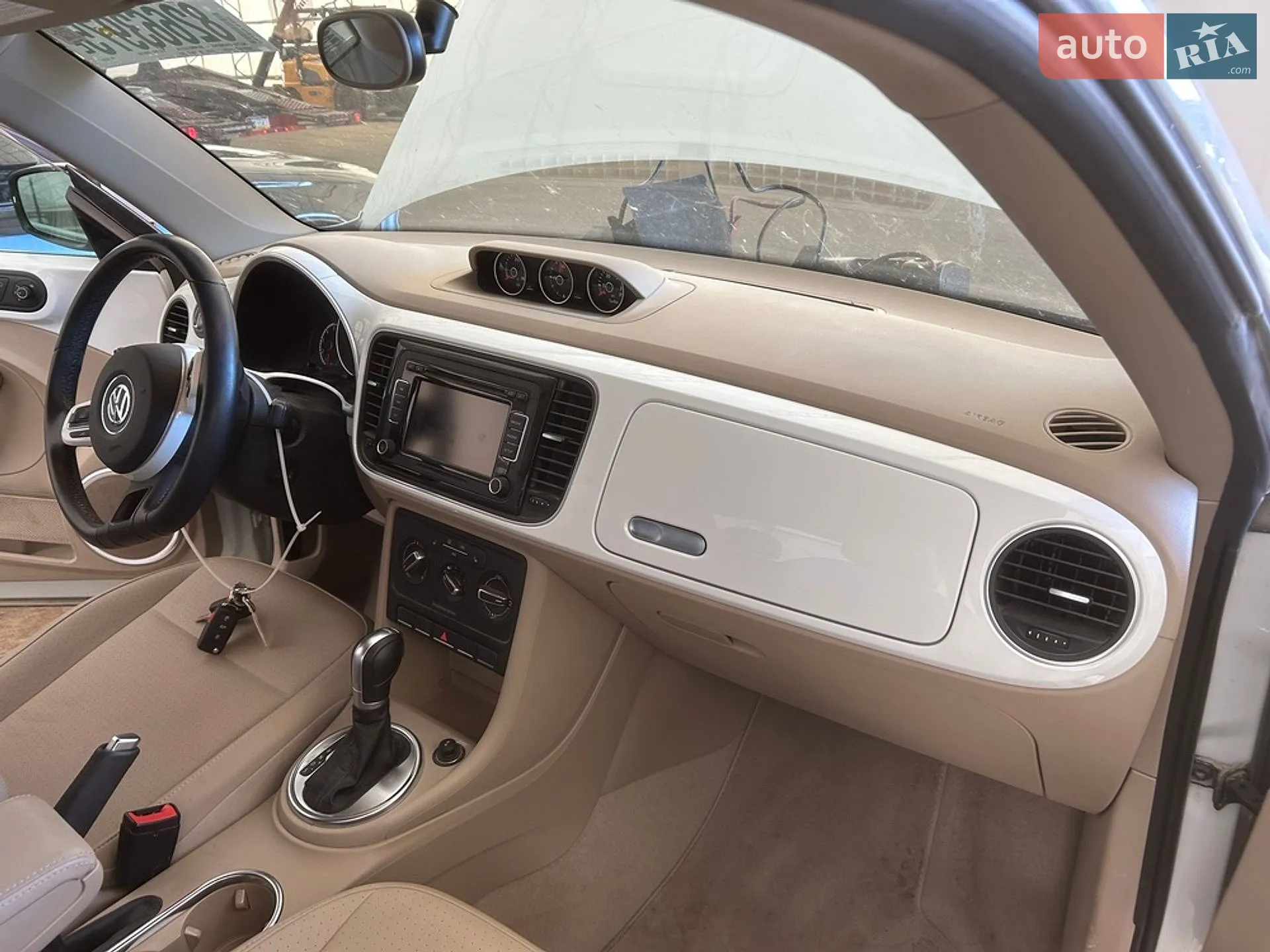 2015 Volkswagen Beetle - мініатюра 14